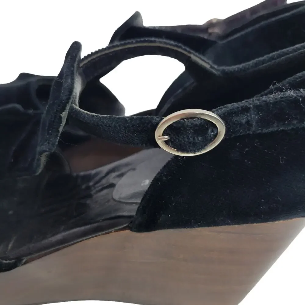Bettye Muller Heel Wedge Black Velvet Platform Wood T Strap Peep Toe Chunky 9.5